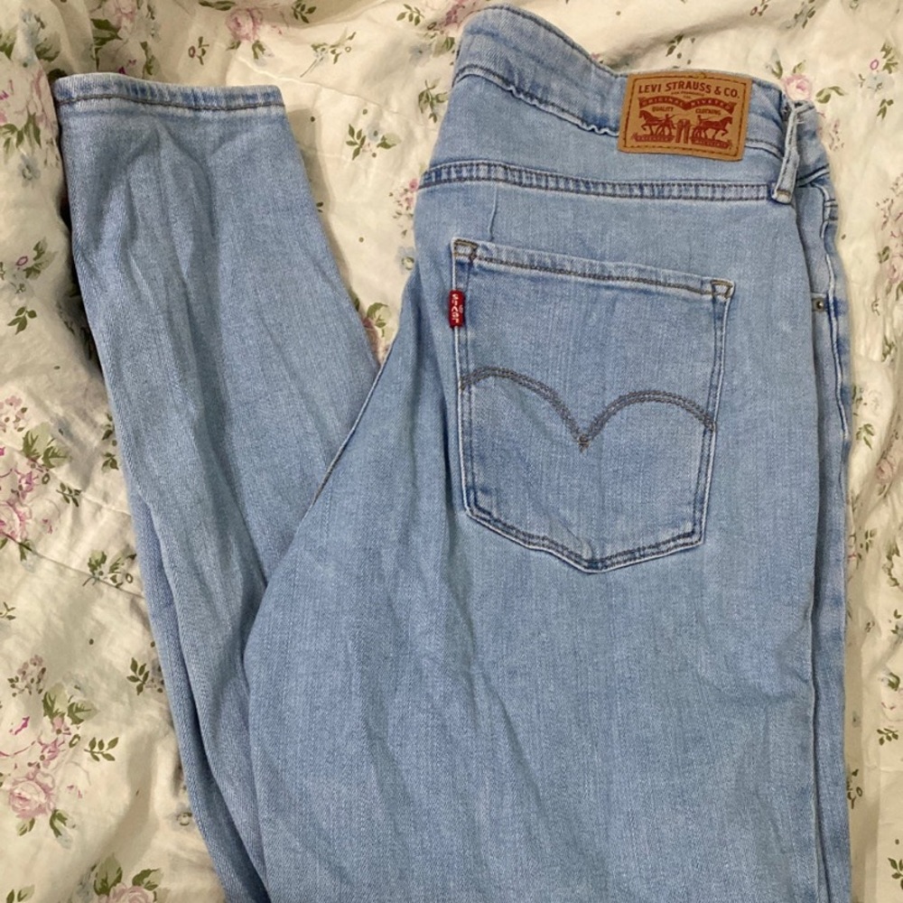 levi jeans